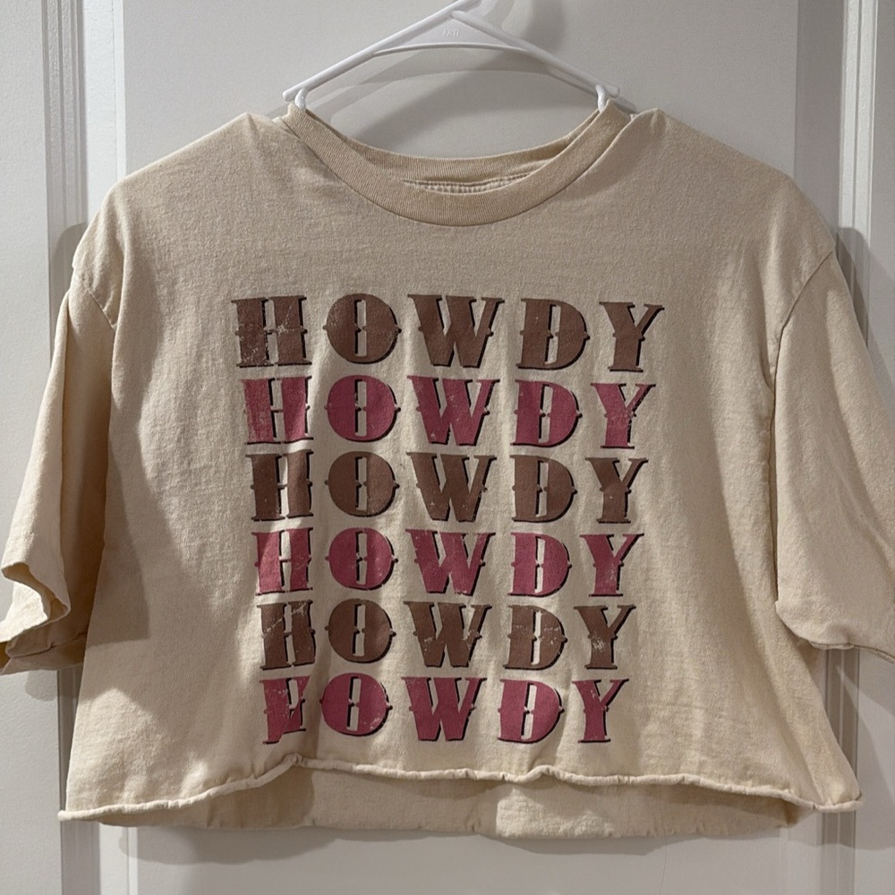 Women's Beige and Pink Graphic Crop Top